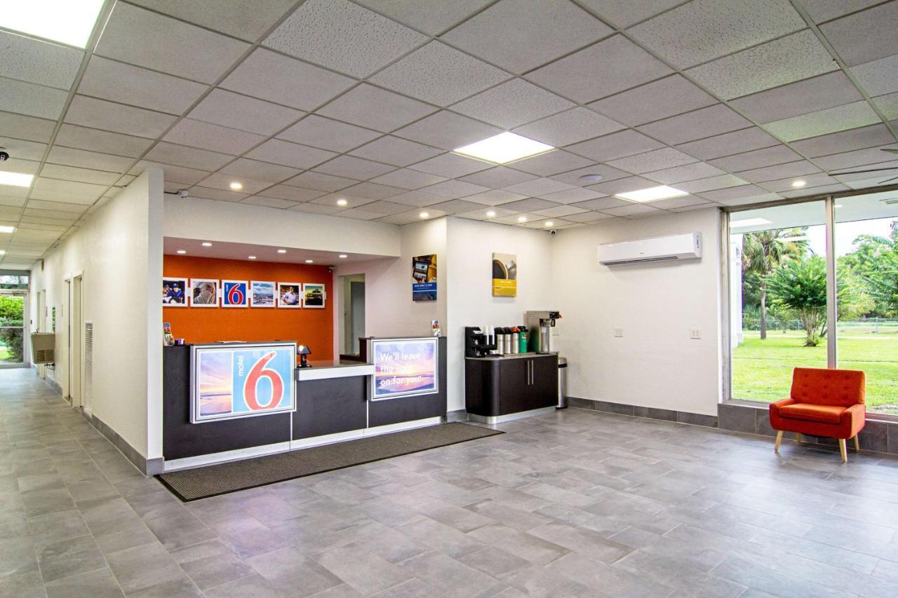 Motel 6-Starke, Fl Bagian luar foto