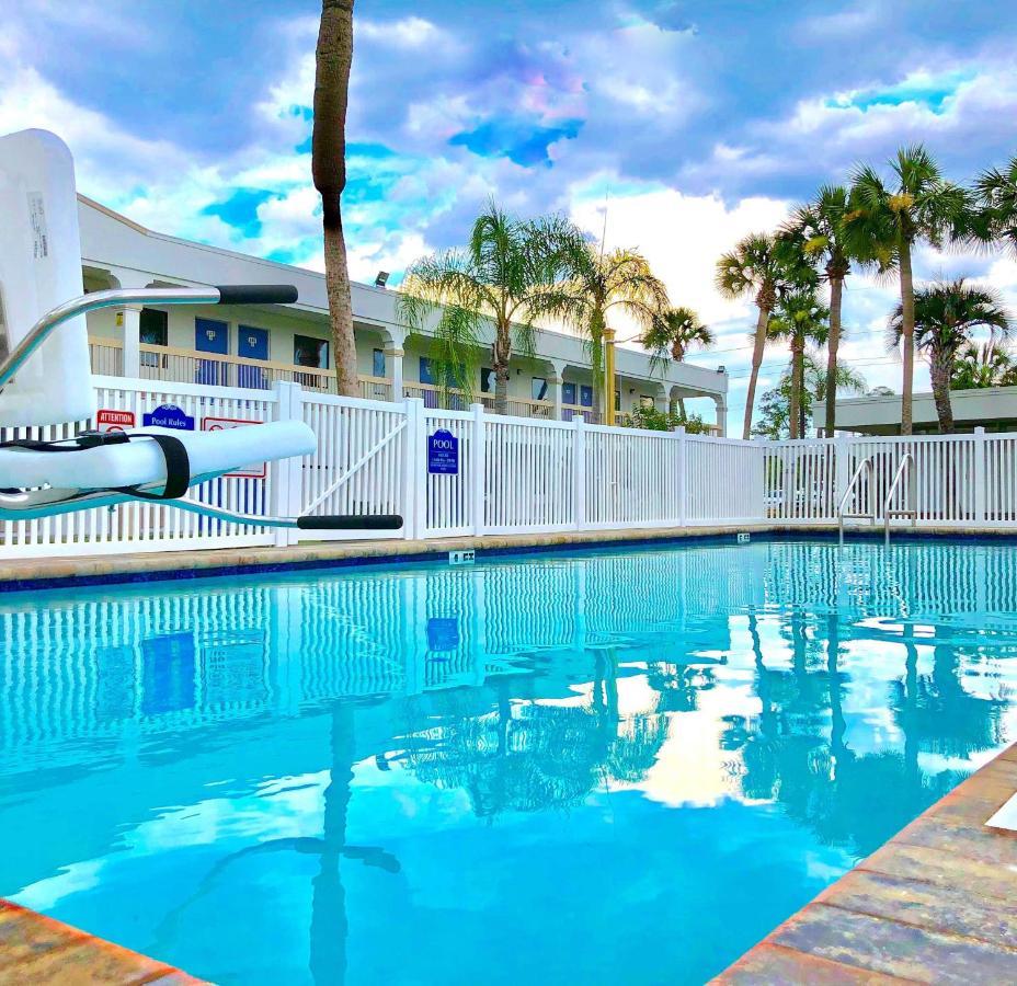 Motel 6-Starke, Fl Bagian luar foto